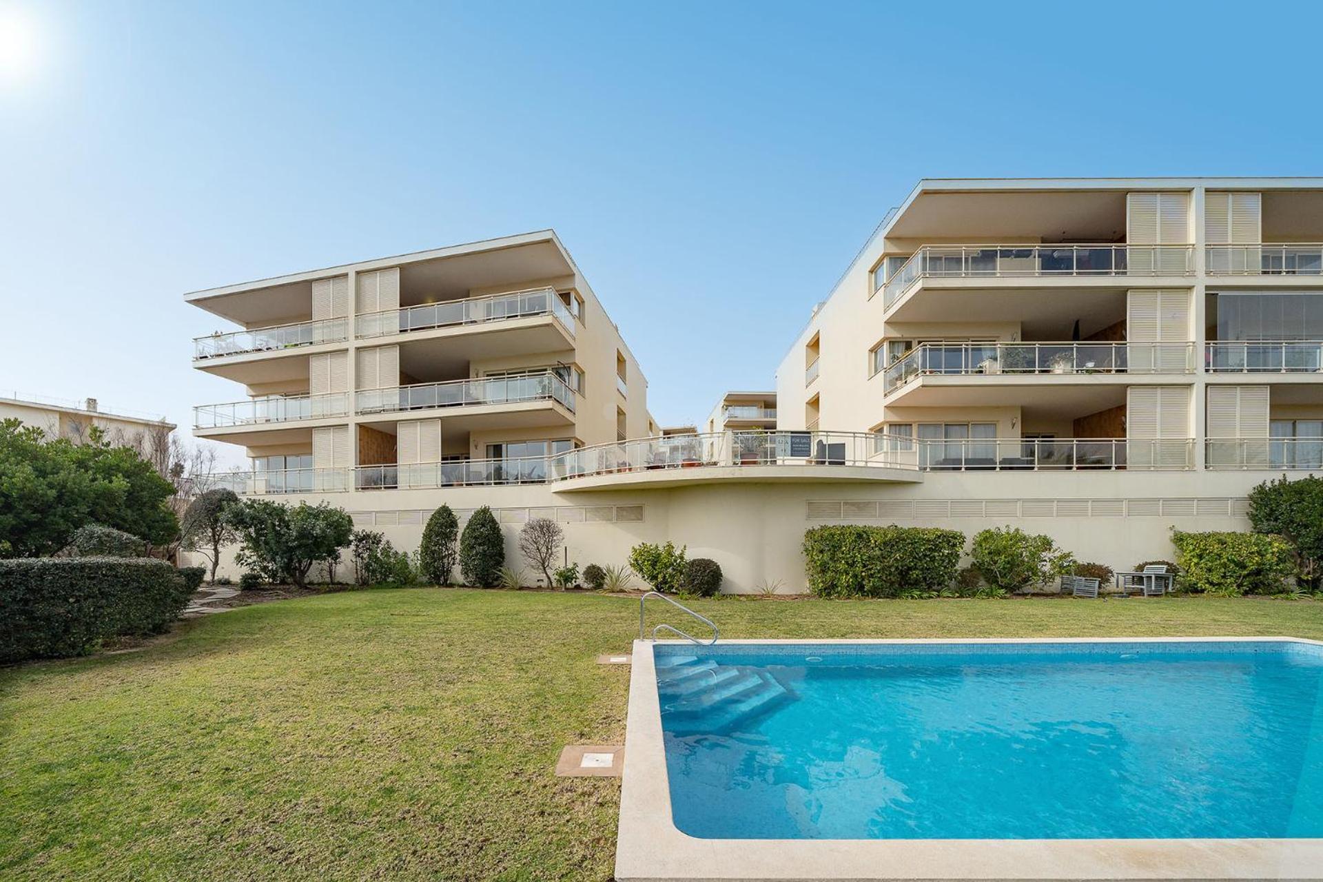 Terrace With Pool By Homing * Lagos